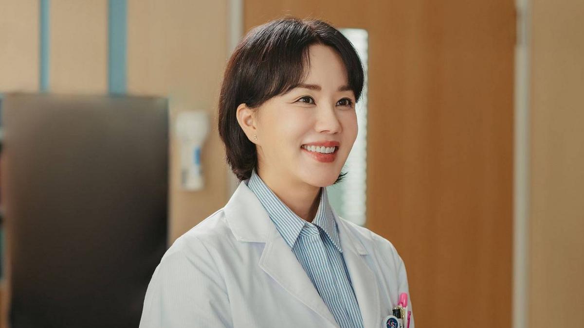 Doctor Cha K Drama review Uhm Jung hwa aces this journey towards